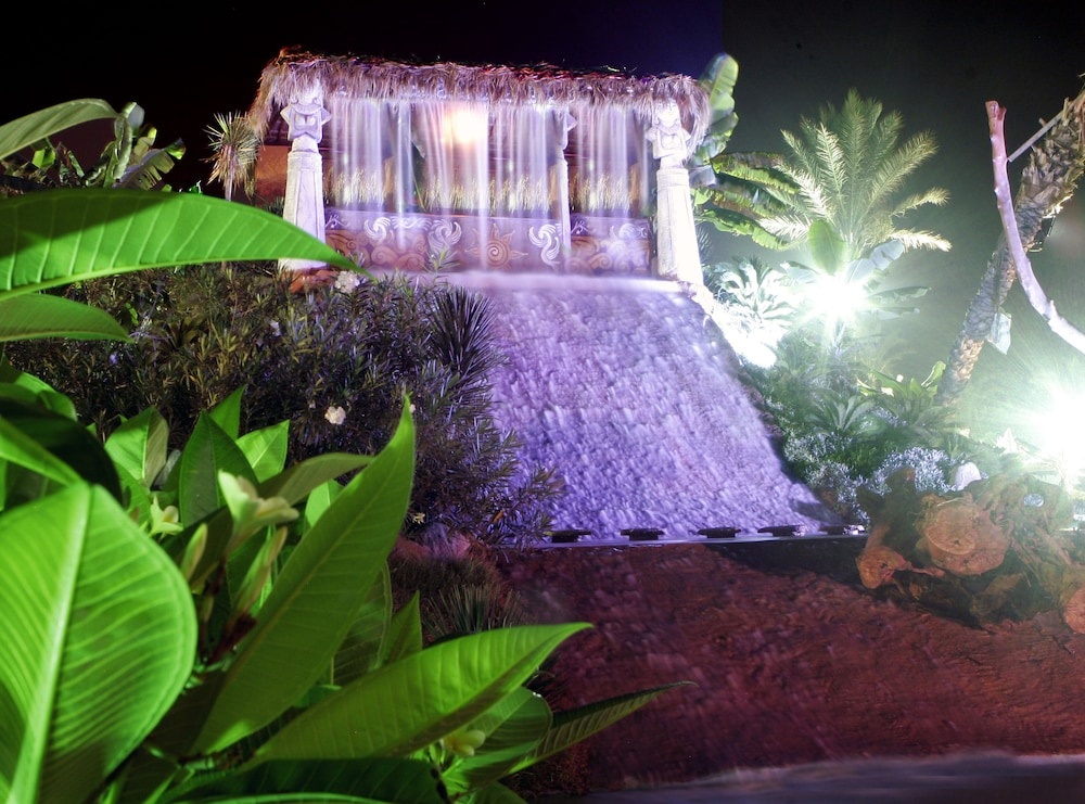JHotelResorts