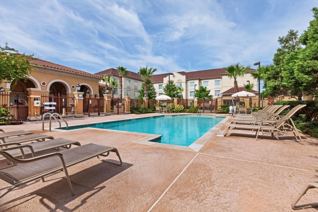 Homewood Suites Laredo at Mall Del Norte