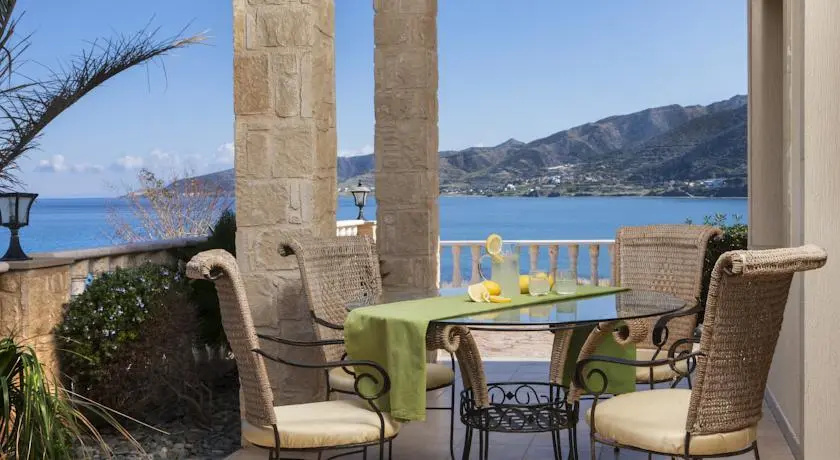 Petros Seashore Villa