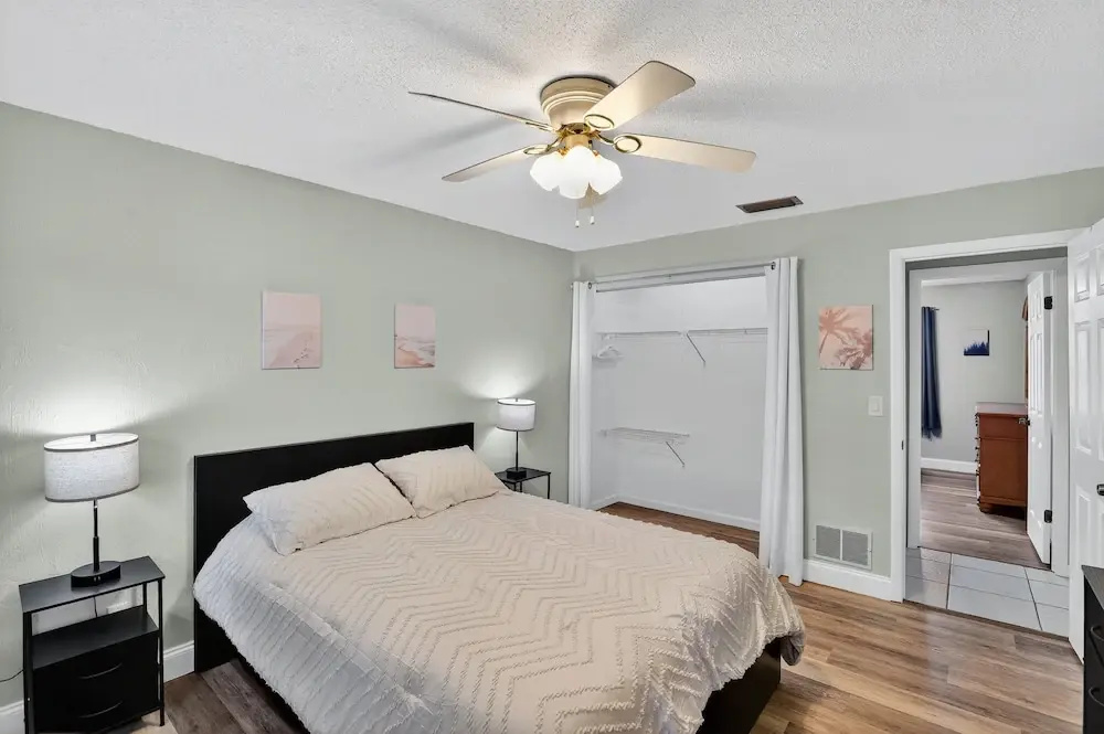 Chelsea Way Getaway Bright 4br Family Retreat 4 Bedroom Home