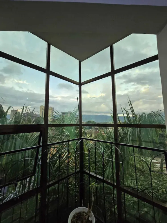 Twiga Hotel - Tulivu Urban