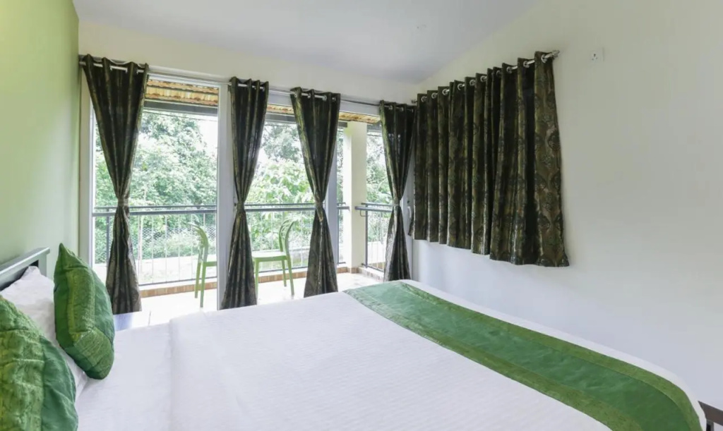 Treebo Laa Gardenia Resort, Nilavoor Lake