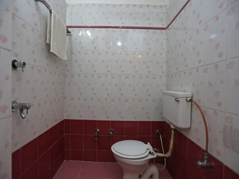 OYO 24860 Hotel Shiva International
