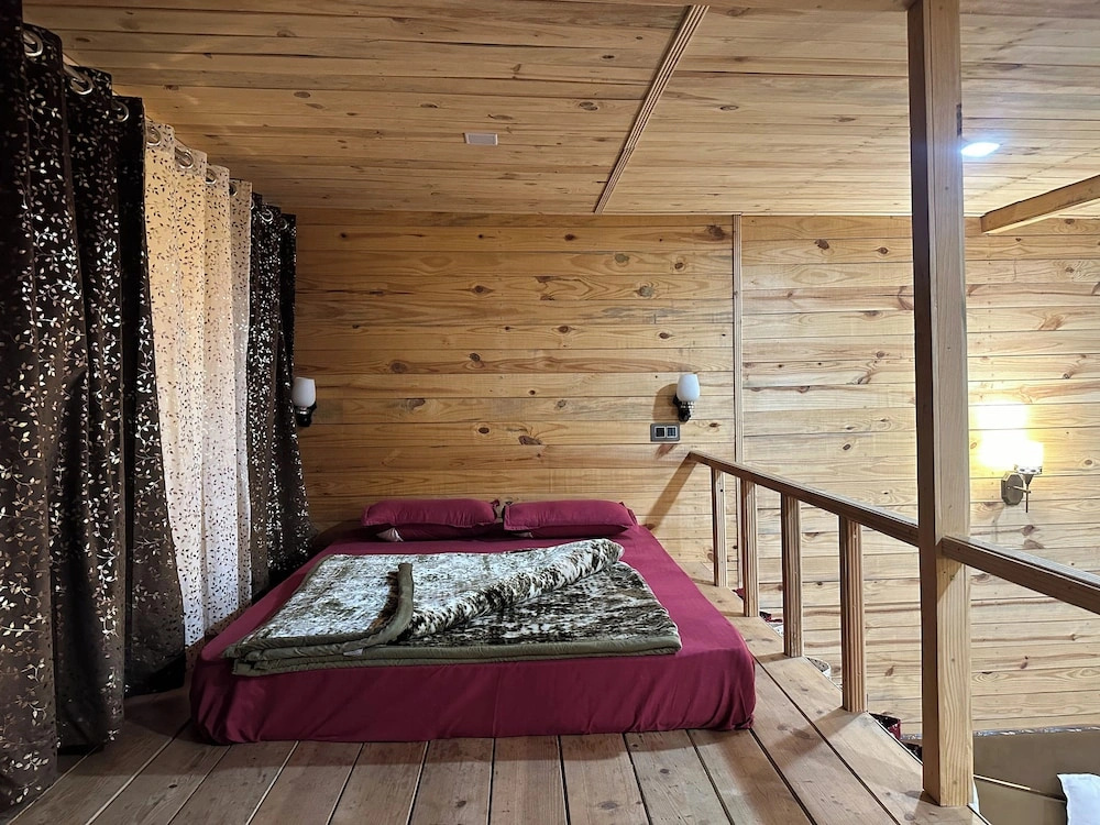 Cabana Riverside Resort - Kainchi Dham
