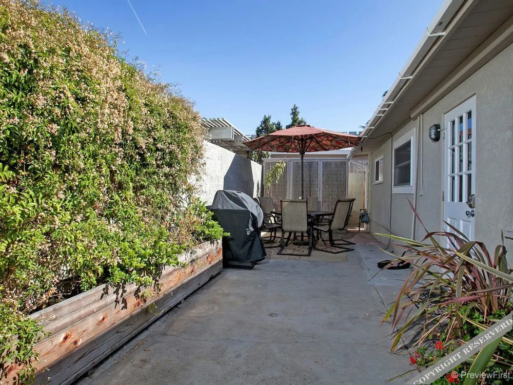 2BR Remodeled Home Pool and Hot Tub by RedAwning