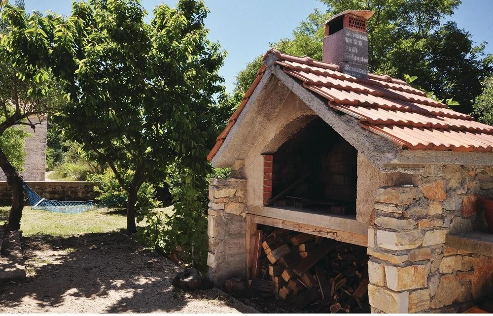 Awesome Home in Jezera With Wifi and 2 Bedrooms