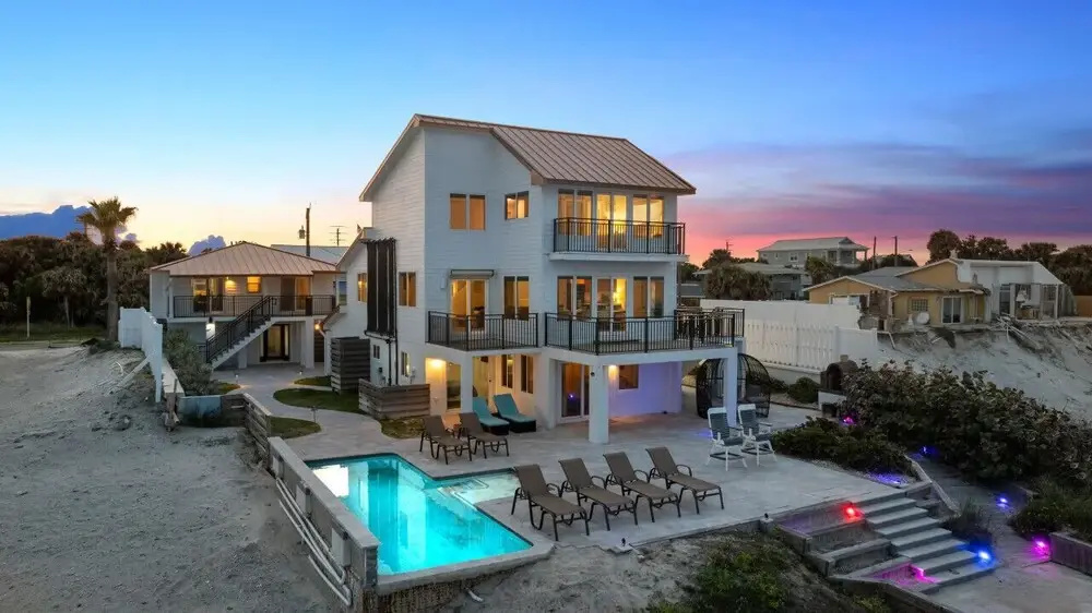 Oceanfront Pool House 7 Bedrooms 7 Bath 2 Kitchens