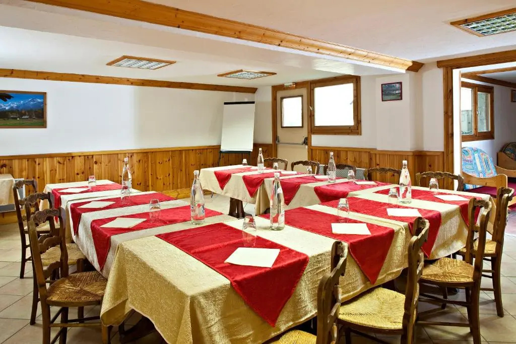 Hotel Athena