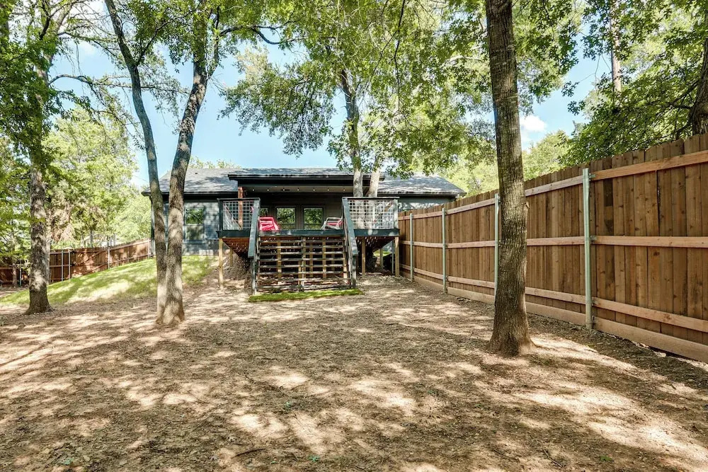1 Mi to Boating and Beaches Lake Texoma Getaway