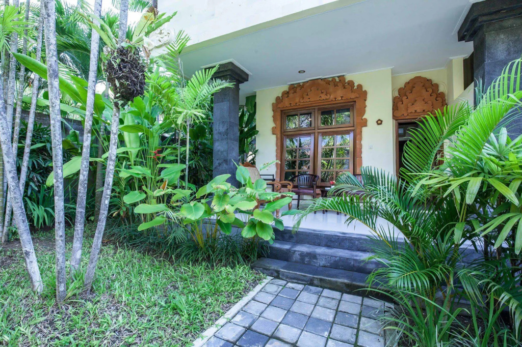 Vila Shanti Beach Hotel