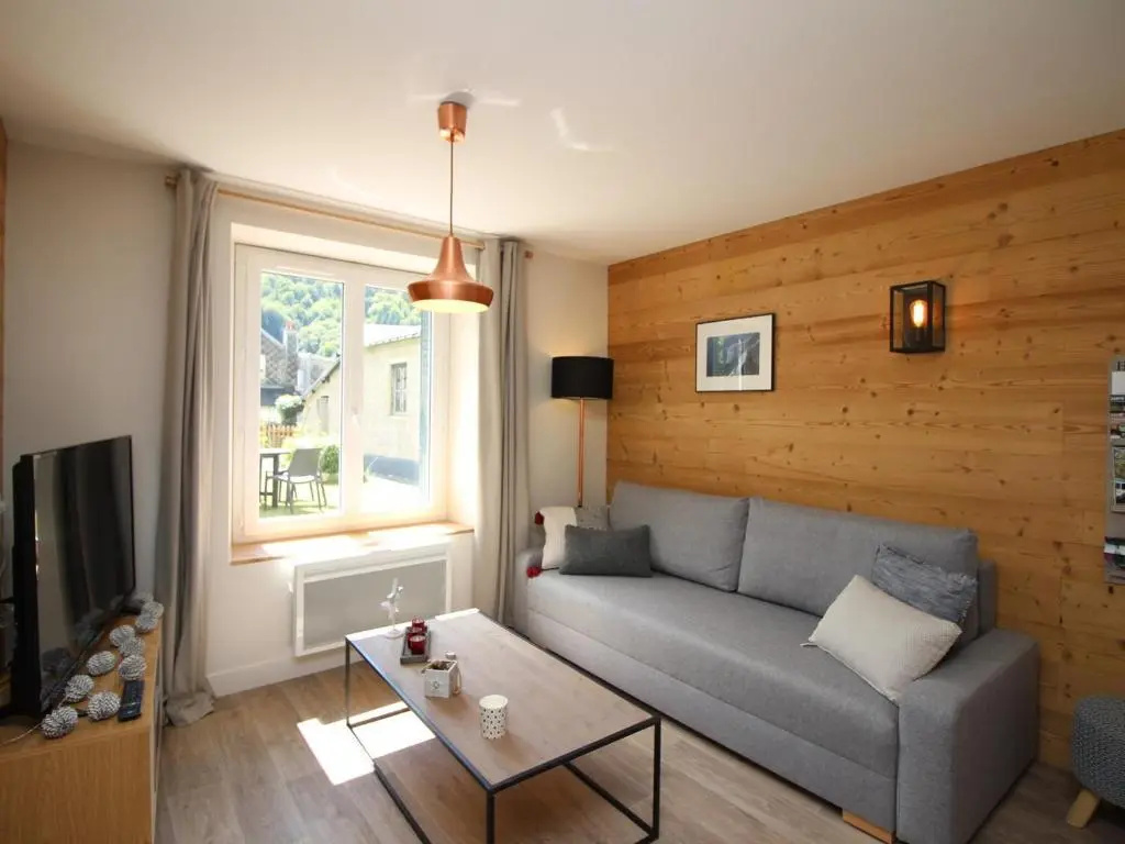 Appartement Mont-Dore, 3 pièces, 6 personnes - FR-1-608-37
