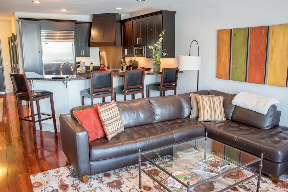 Evergreen Condominium #22 1 Bedroom 2 Bathrooms Condo
