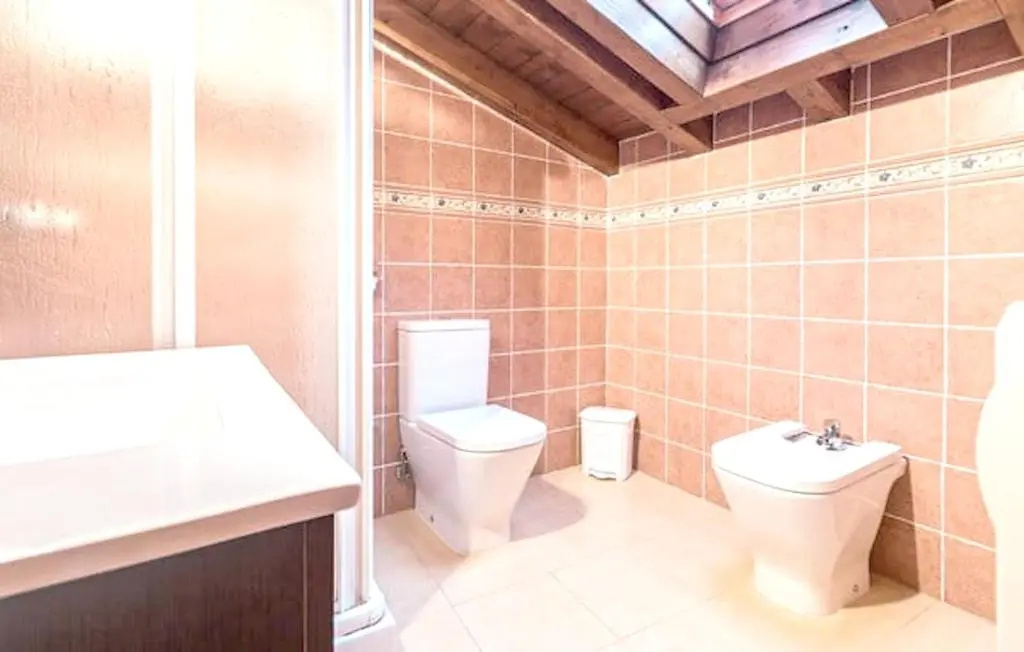 House with 3 bedrooms in Trescares with wonderful mountain view and enclosed garden 20 km from the beach