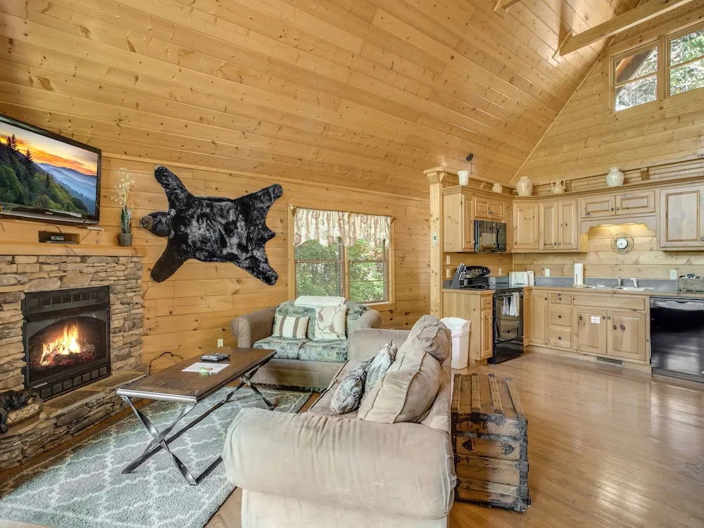 Smoky Bear Lodge by Jackson Mountain Homes