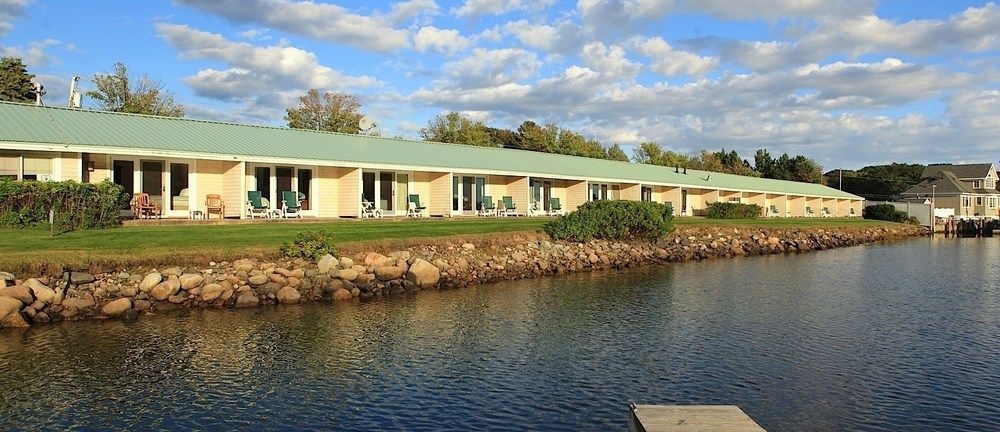 Yachtsman Lodge & Marina