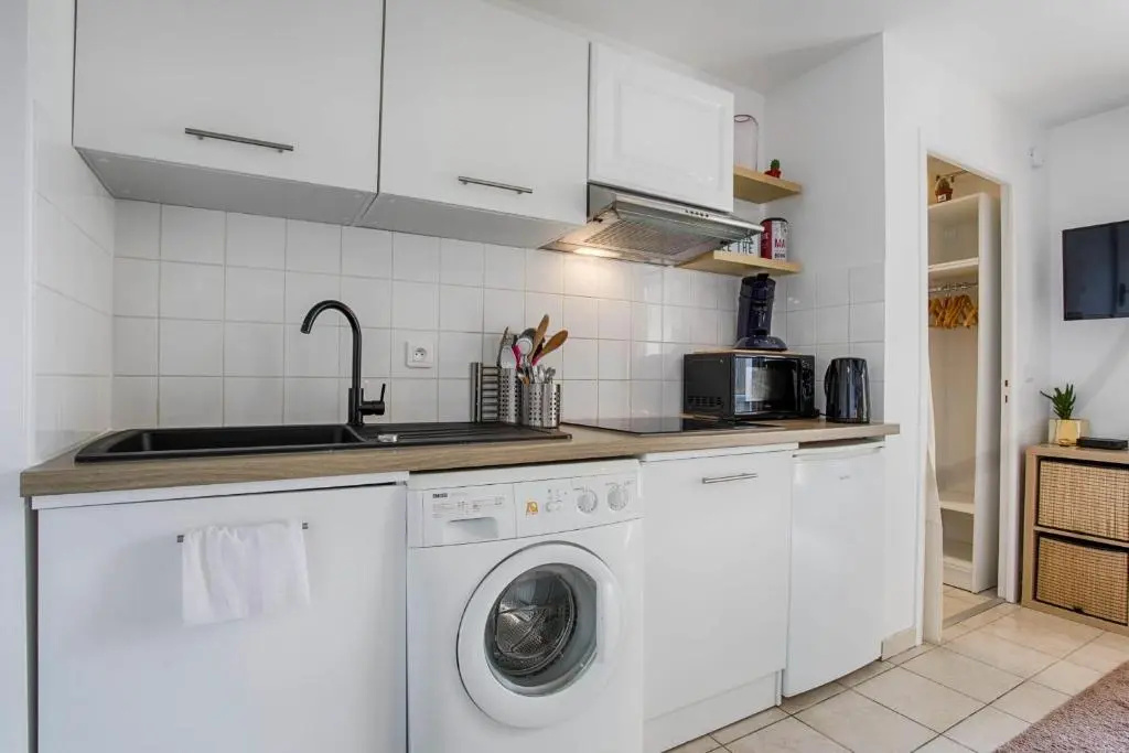 Cosy flat at 100m from the beach and parking