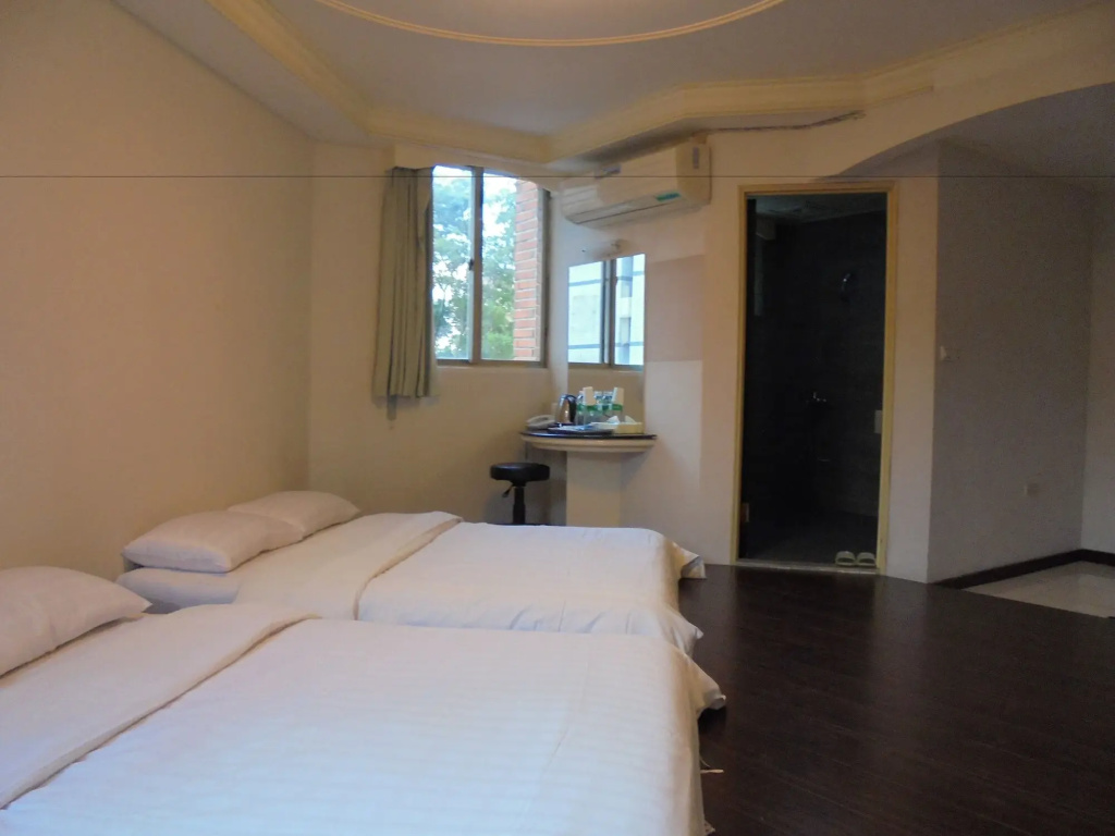 @ Tainan Inn