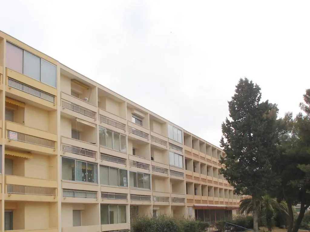 Appartement Balaruc-les-Bains, 1 pièce, 2 personnes - FR-1-503-42