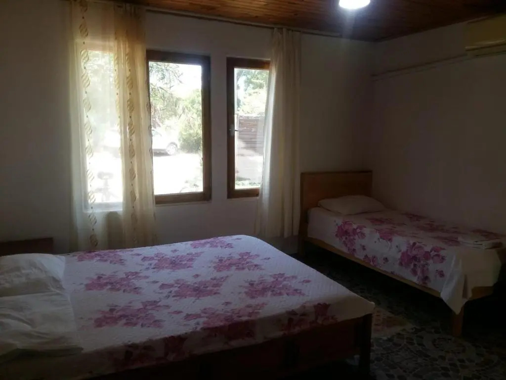 Esralina Pansiyon
