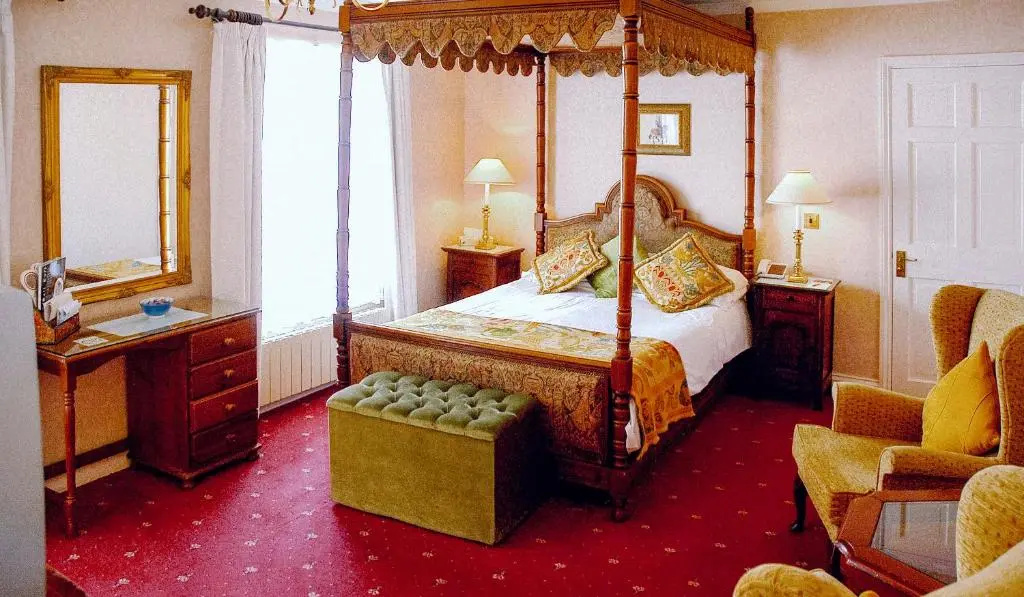 The Revere Hotel