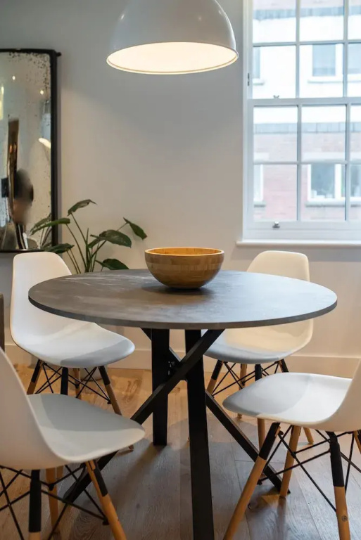 Shoreditch Apartments by Sleepy