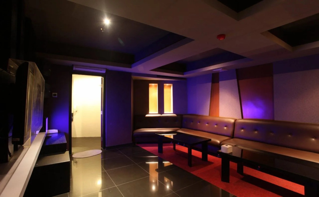 Aston Primera Pasteur Hotel and Convention Center