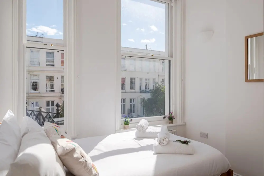 Bright 2BR Flat With Terrace Near Earls Court st