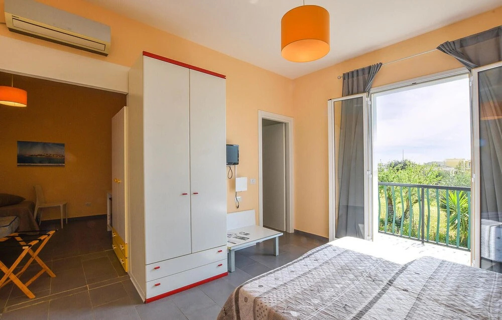 Stunning Home in Scicli With Outdoor Swimming Pool, Wifi and 5 Bedrooms