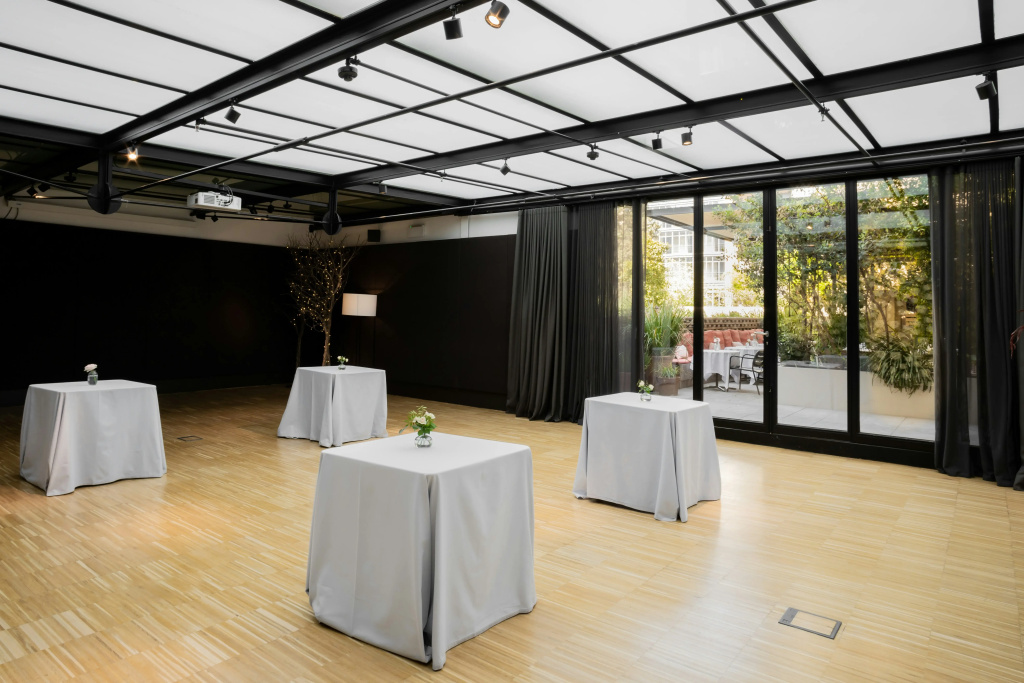 Alexandra Barcelona Hotel, Curio Collection by Hilton