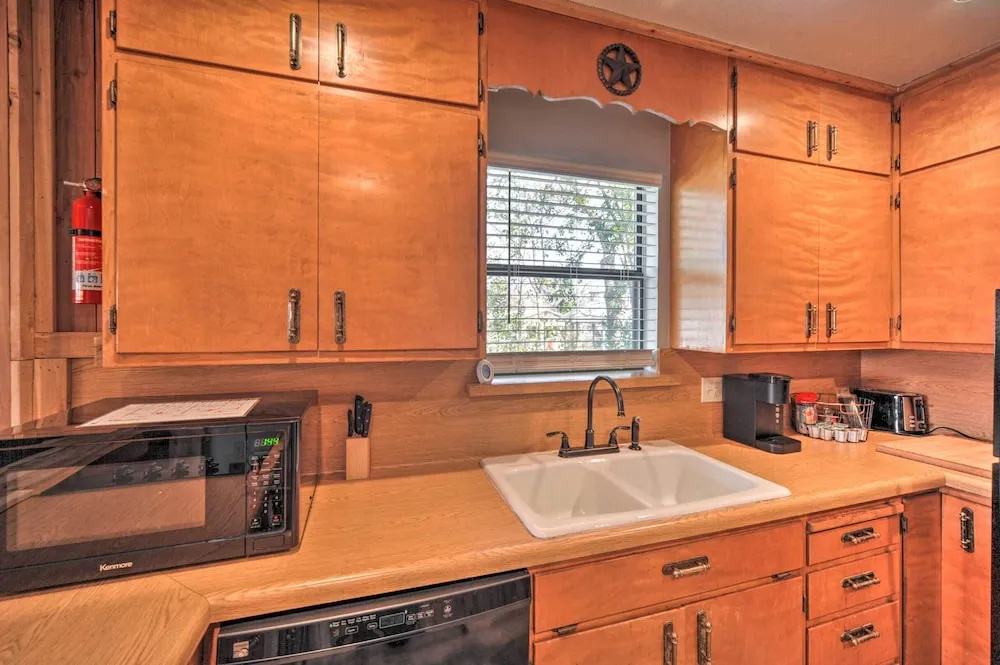 Fredricksburg Vacation Rental at 'the Loft'!