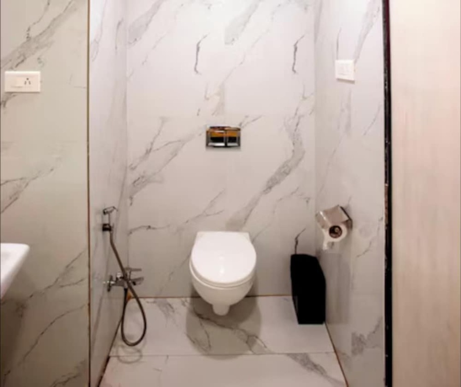 OYO 9130 Hotel Sheetal International