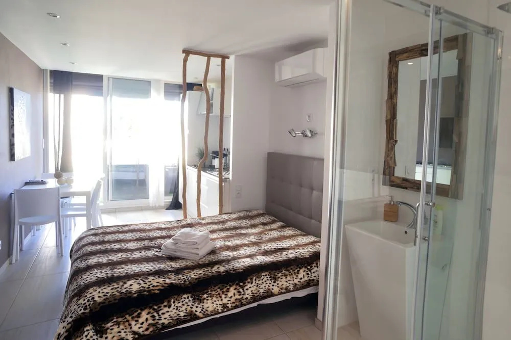 Studio Village Naturiste Hotel Restaurant Libertin