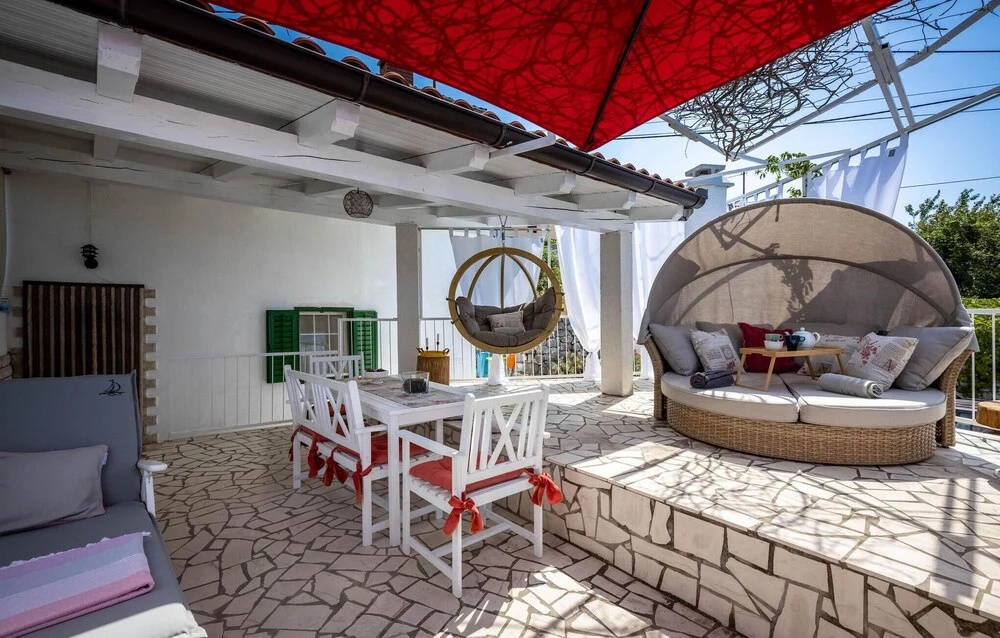 Lovely Home In Crikvenica With Wifi