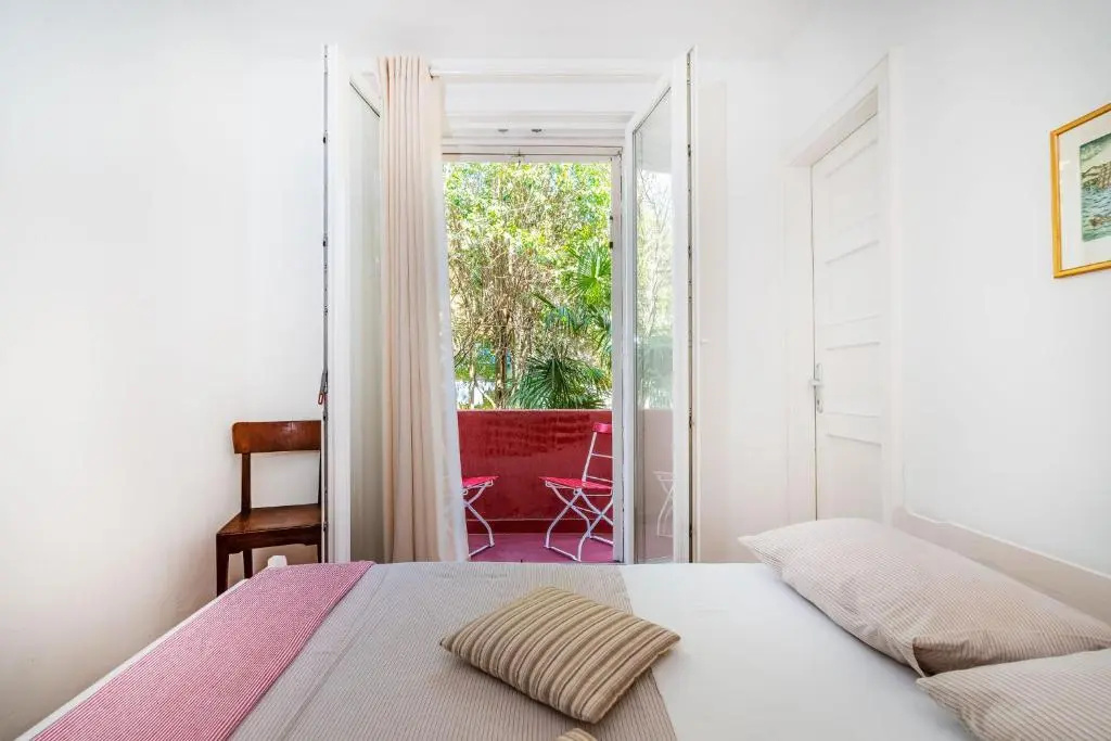 Near old town apartment with free parking and air condition in each room