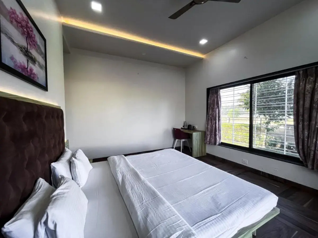 SaffronStays Silver Spring