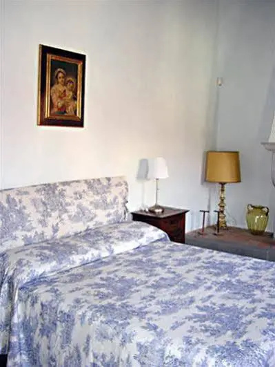 Lambertesca Halldis Apartments