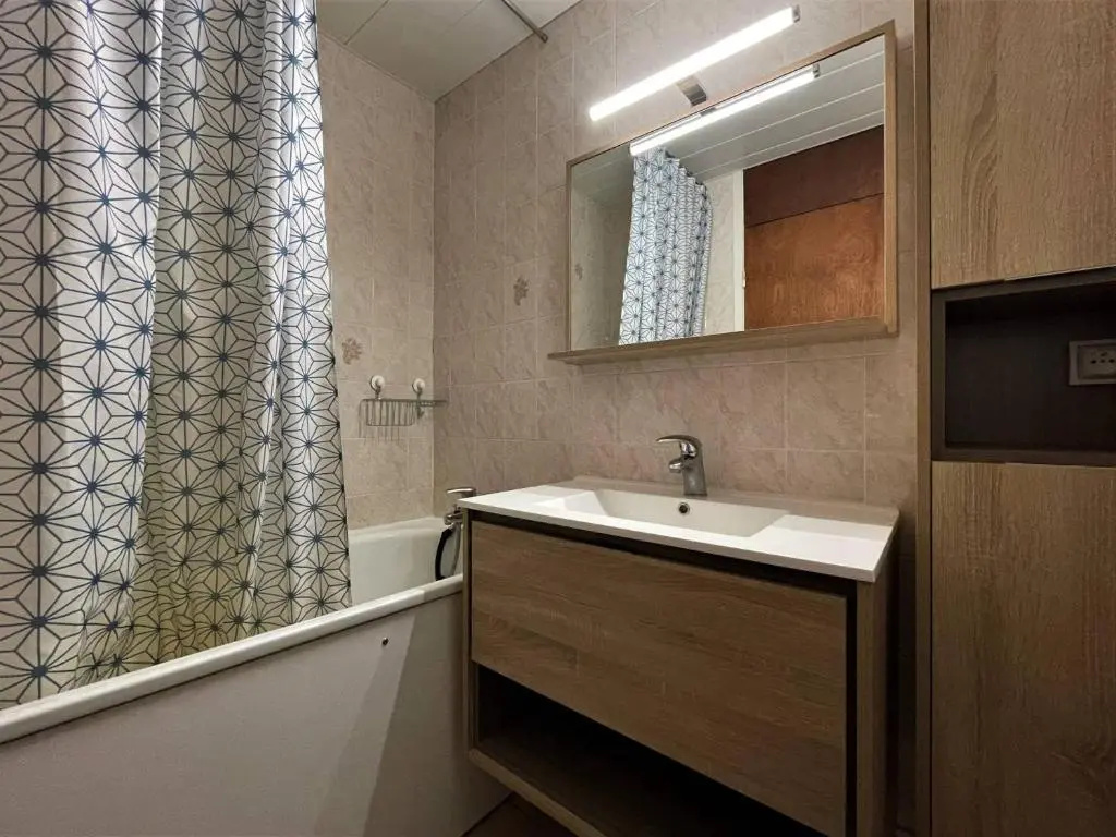 Appartement Les Menuires, 3 pièces, 8 personnes - FR-1-452-171