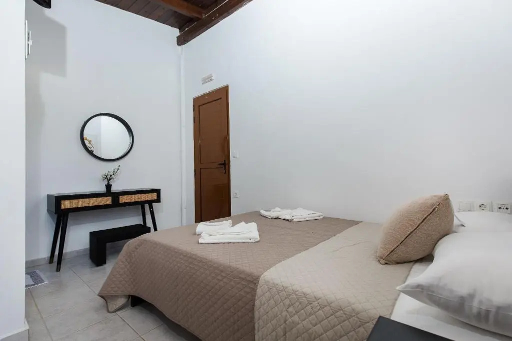 En Plo Beachfront Rooms