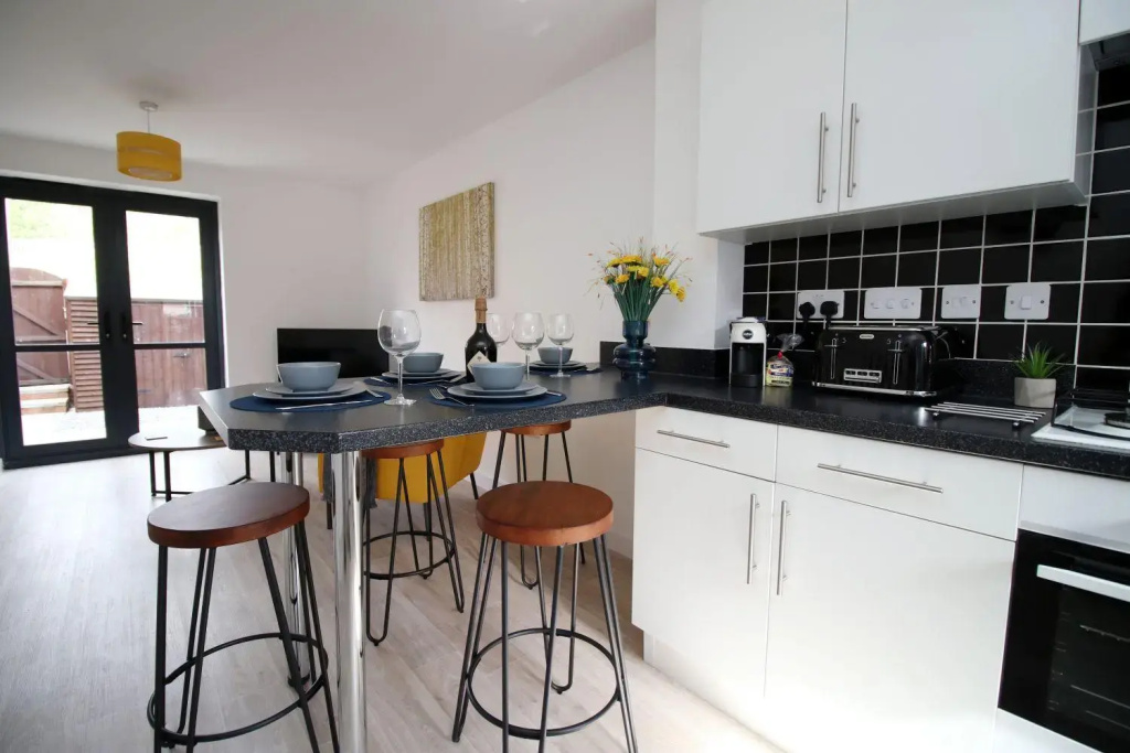 No 1 Marina Walk by Stay South Wales - Sleeps 5