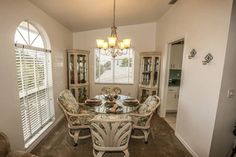5211 Avenida Pescadora