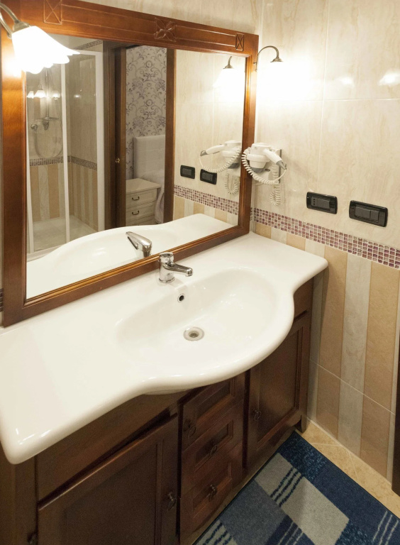 lolART - Tiburtina Station