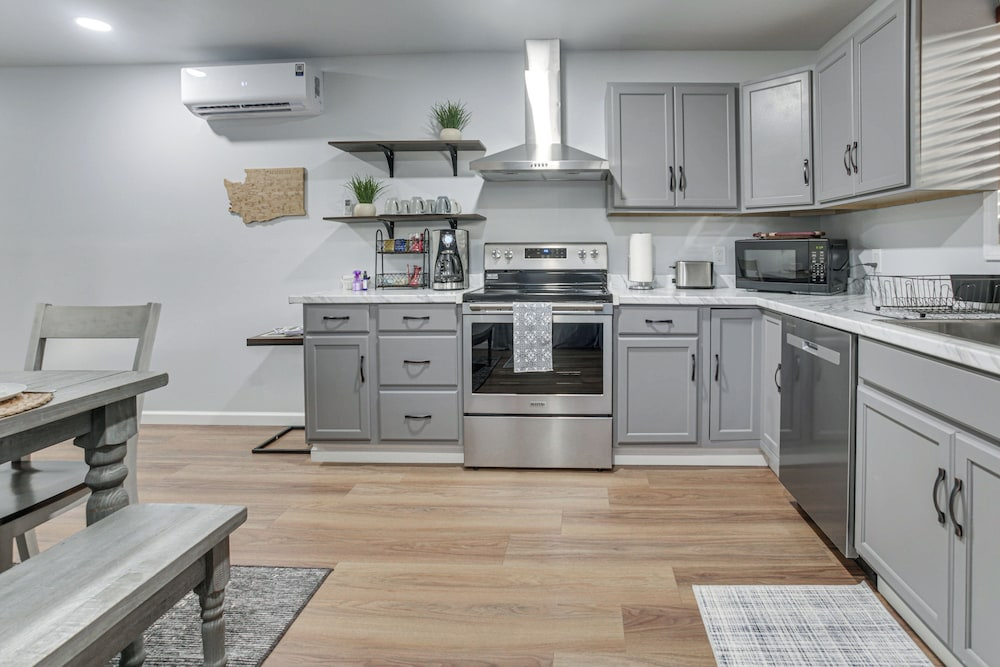 1 Mi to Dtwn Sequim: Modern Escape Near Everything