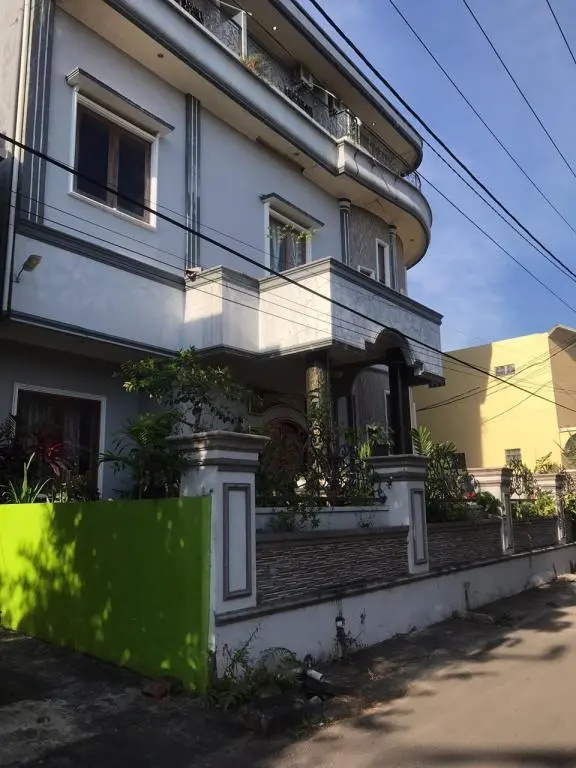 OYO 90019 Nana Guest House