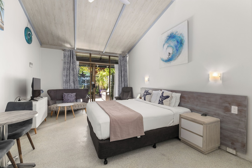 Nautilus Beach Resort by Charlesworth