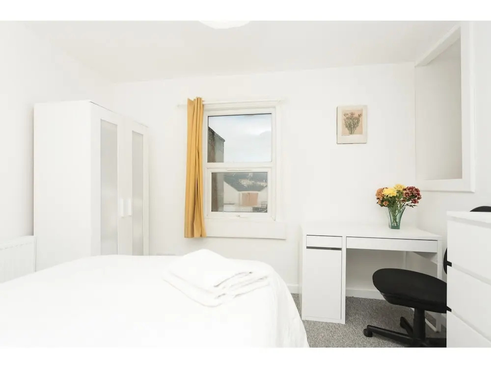 Newly Refurbished House in Bath - Sleeps 3