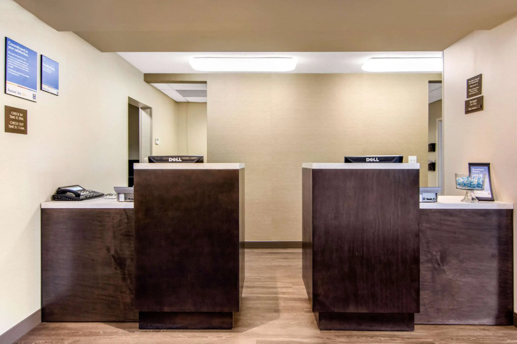Comfort Inn & Suites