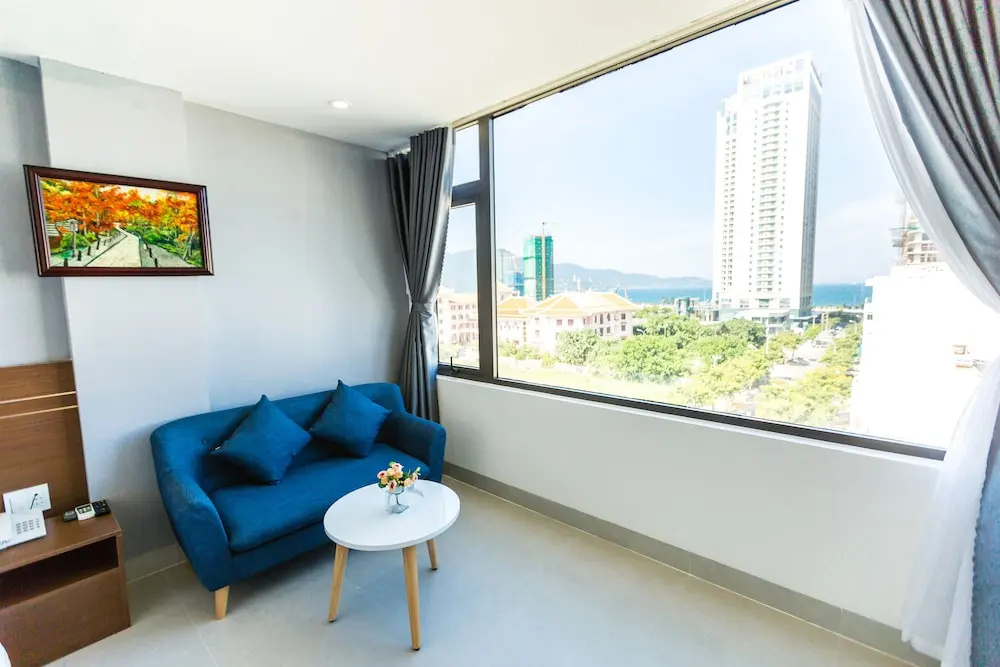 Vivian Hotel