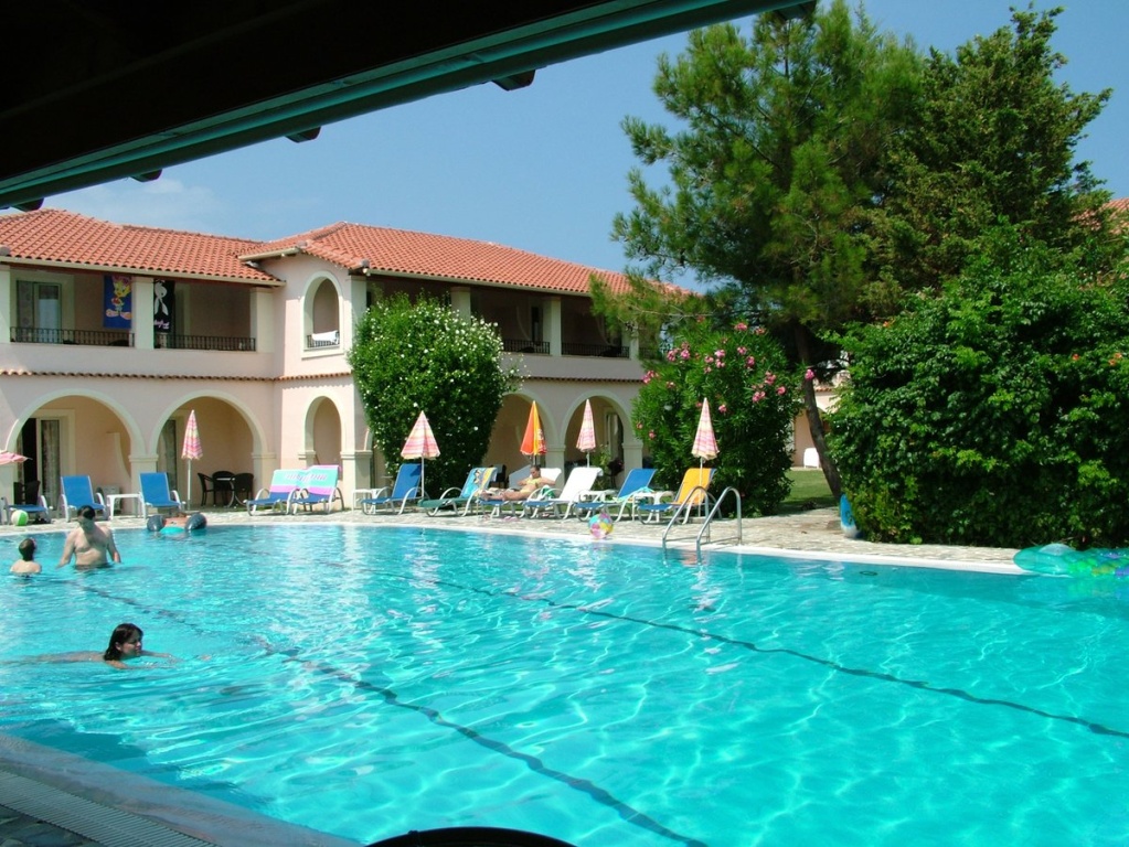 Kamari Apartments