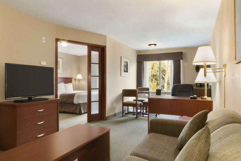 Days Inn by Wyndham Thunder Bay North