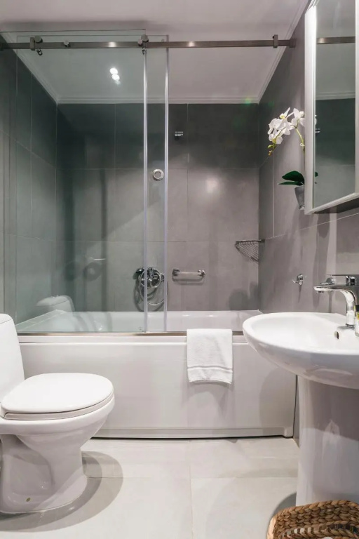 Ladadika Design, Philian Hotels and Resorts
